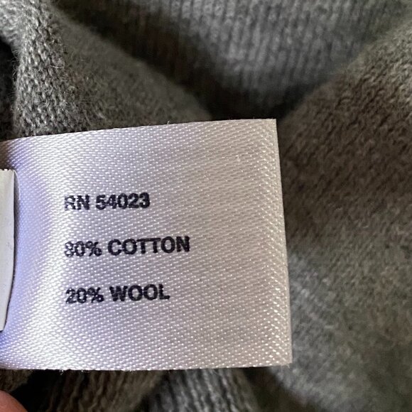 GAP Women's Gray V-Neck Knot Thin Sweater - Picture 7 of 8